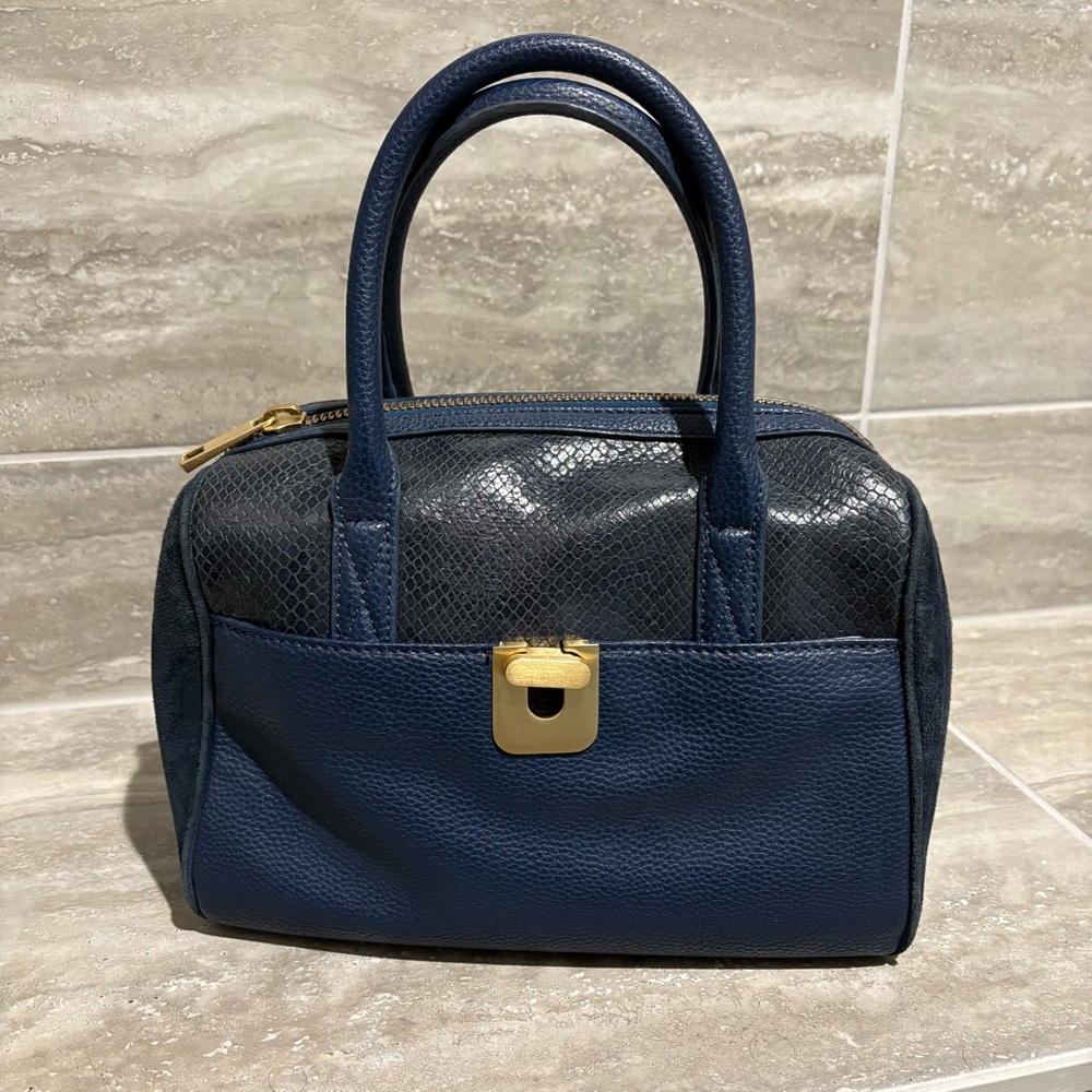 LOFT Handbag with removable strap